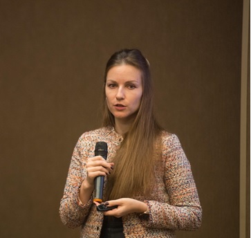 Юлия Жукова-Тарп выступает на IX конференции Logic Planning Group в 2019 году картинка